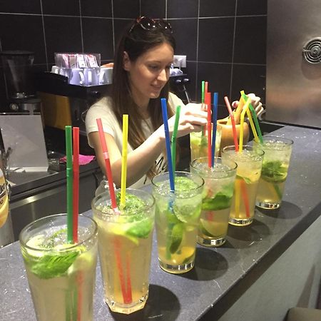 M-Club Hotel 布德瓦 外观 照片