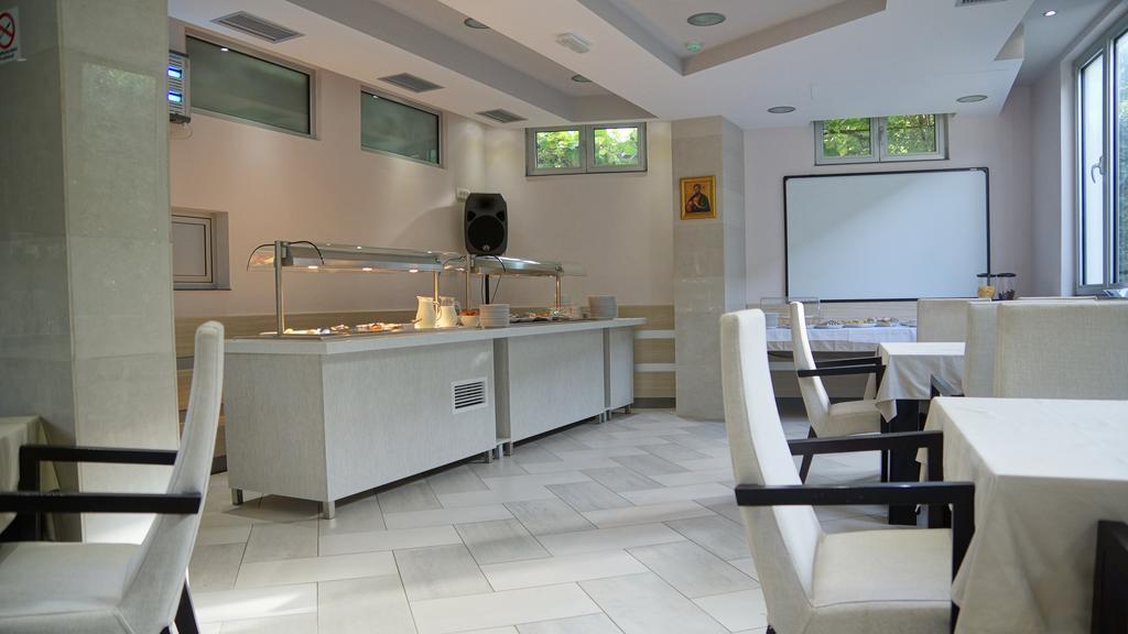 M-Club Hotel 布德瓦 外观 照片